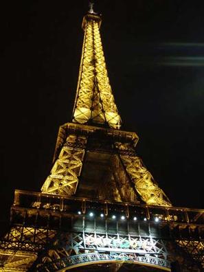 aa1 Eiffel Tower