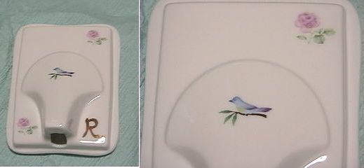 薔薇と青い鳥の陶器うら