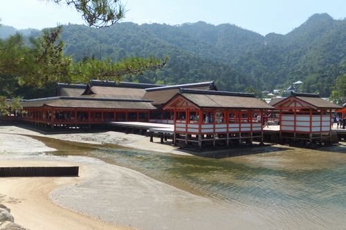 厳島神社