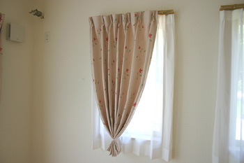 IMG_子供部屋　カーテン.jpg