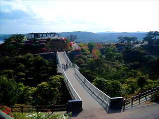 東村