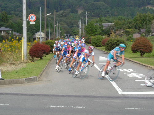 レイクランドＣＣから県道の交差点