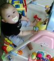 お座りで遊び中♪.JPG