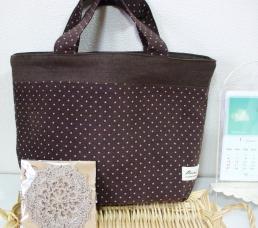 ブラウンの水玉バッグ♪