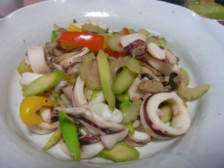 イカと野菜の中華風炒め物