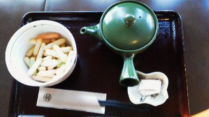 あられ茶漬け