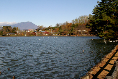 岩手山と高松の池