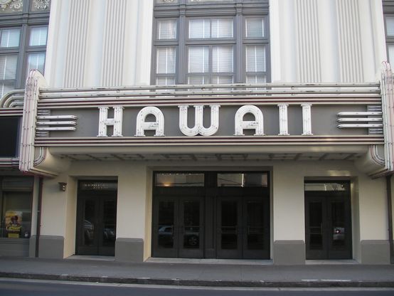 217hawaii-theatre2.jpg