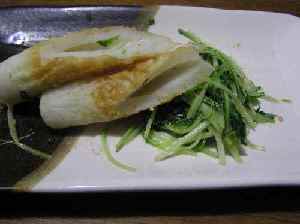 水菜とちくわのニンニク炒め