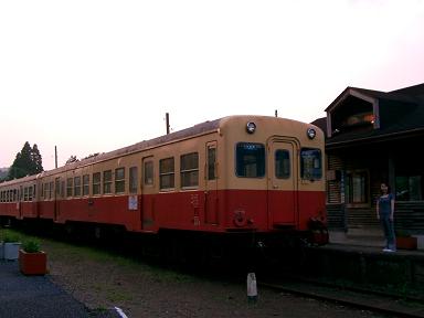 上総中野駅にて１