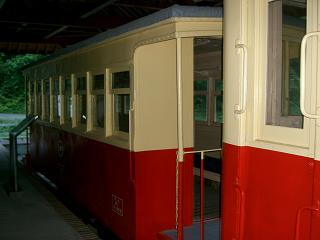 尾小屋鉄道ポッポ汽車展示館７