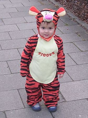 Leon-Tigger2-small.jpg