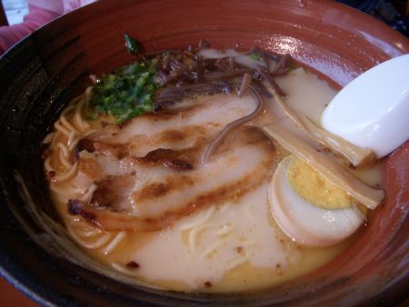 おいしいとんこつラーメン