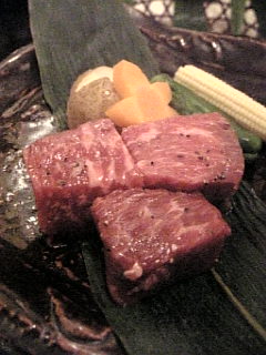 １．ひだ牛の陶板焼き.jpg