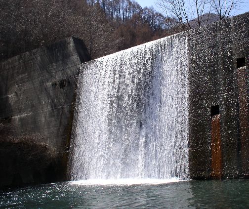 人工滝