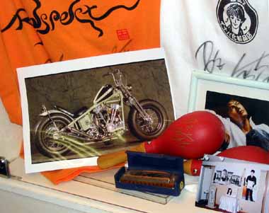 イナバ化粧品店 店内1