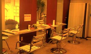 スタジオ　オレンジ