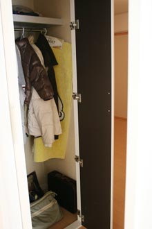 玄関クローゼット２.jpg