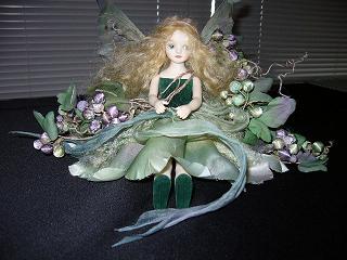 若月まり子さんの妖精のお人形１