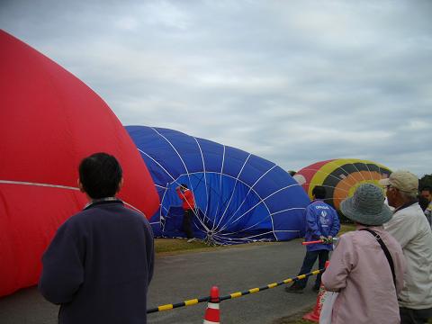 20061123気球が広がる-2.JPG