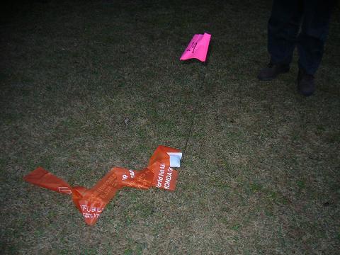 パイロットが投下したマーカー.JPG