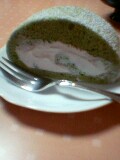 抹茶のロールケーキ