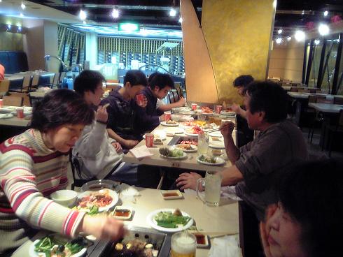納会-会食