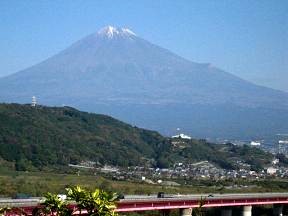 富士川SAからの富士山