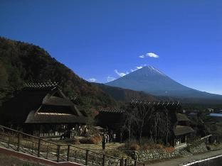 いやしの里根場と富士