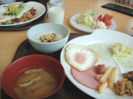 成田全日空ホテル（2007.6）朝食２