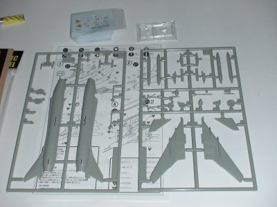 ダイソーザ・模型144SU-22_02.jpg