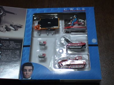 バンダイキャラウィール200TBコンテナメカ03.jpg