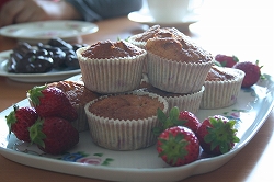 いちごのカップケーキ