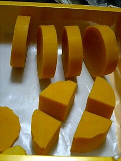 オレンジ石けん　カット後