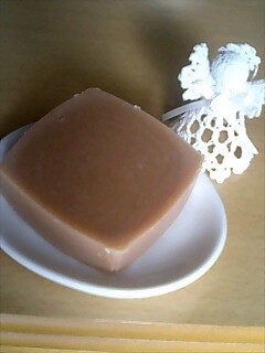 １１月優しい愛のピンク色石けん