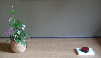 ０６０６床飾り.jpg