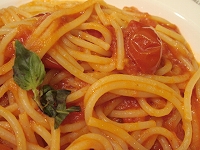 イタリアントマト特製トマトソースパスタ　３