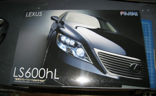 レクサスLS600ｈL