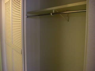 部屋のクローゼット