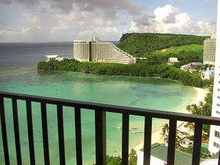 部屋からの眺め・スコールがやんだ