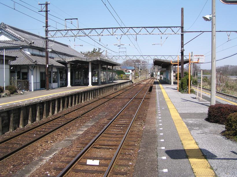 養老駅ホーム