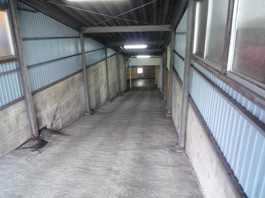 地下へ続く通路.JPG
