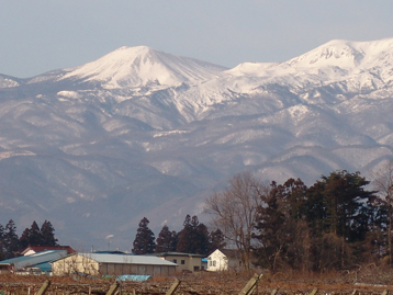 吾妻小富士の遠景