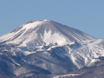 早春の吾妻山