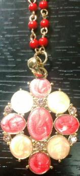 赤色ネックレス