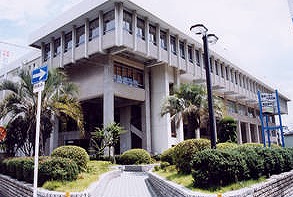 寝屋川市民会館.jpg