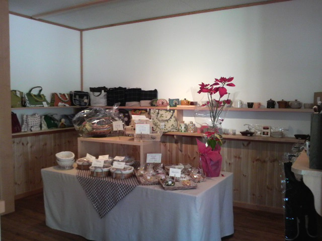 cafe pot　お菓子＆雑貨コーナー