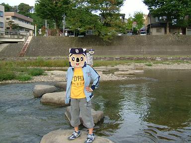 目の前の川