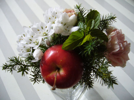 可愛らしいぷちブーケ