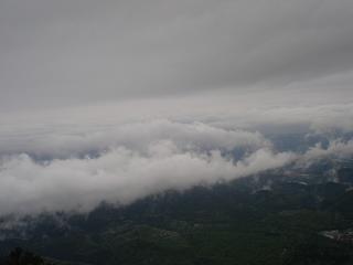 雲より高く・・・。